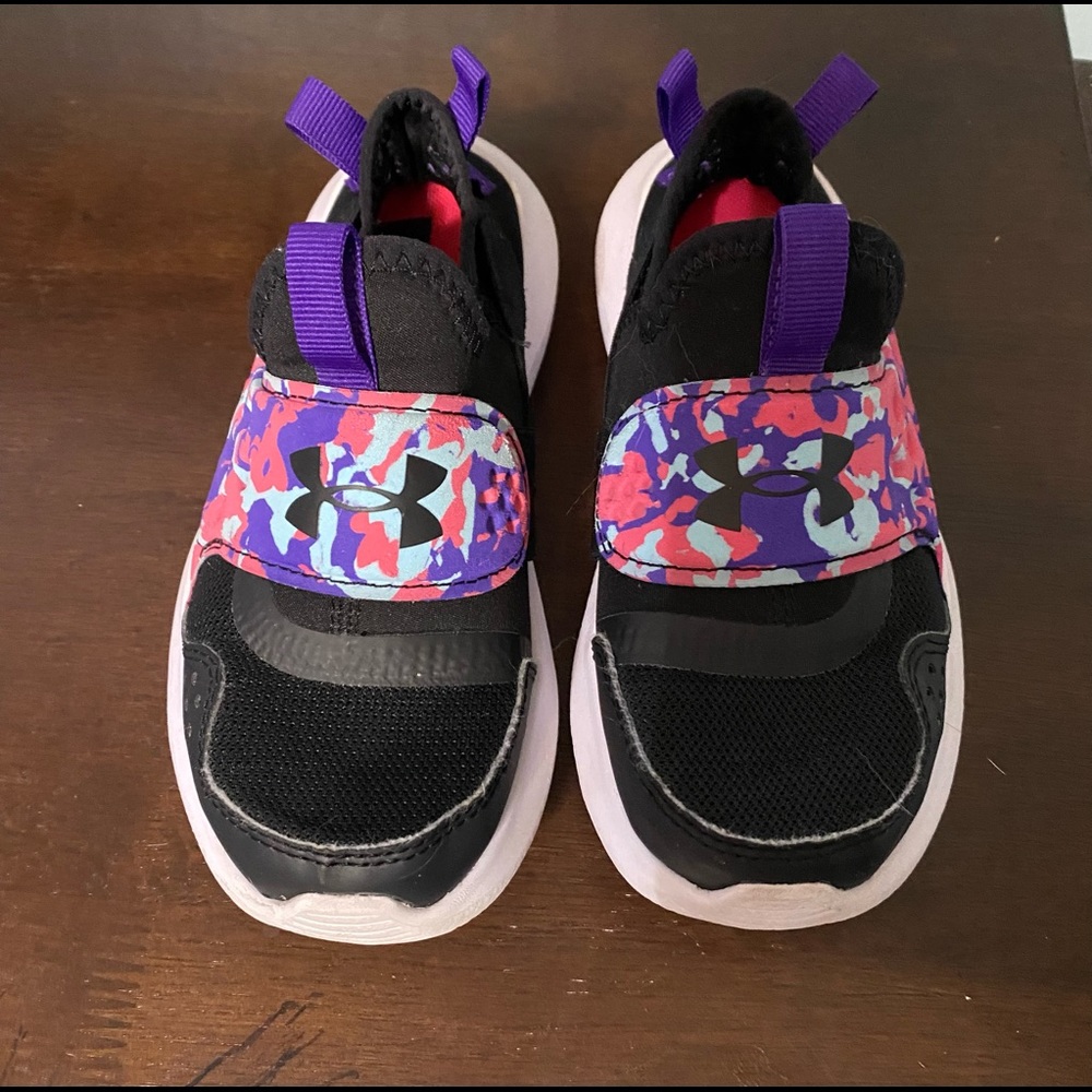 Girls' Grade School UA Runplay Camo Running Shoes Size 13